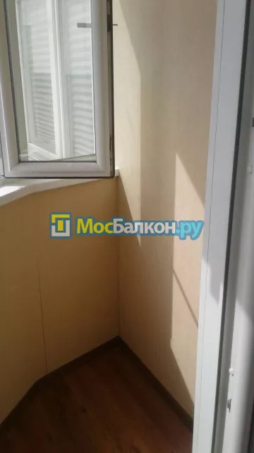 Отделка балкона и лоджии пластиковыми ПВХ панелями в Раменском от компании МосБалкон