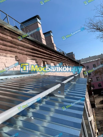 Крыша на балконе в Раменском монтаж и ремонт по выгодной цене от МосБалкон