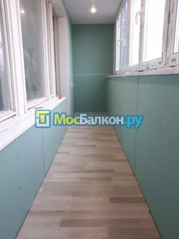 Отделка балконов гипсокартонном в Москве и области | Цены под ключ