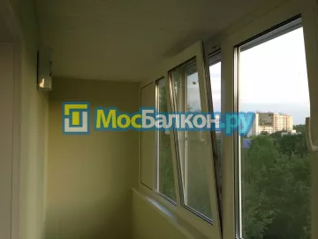 Отделка балкона и лоджии пластиковыми ПВХ панелями в Раменском от компании МосБалкон