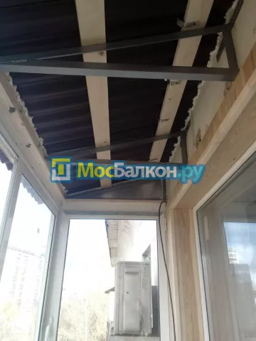 Крыша на балконе в Раменском монтаж и ремонт по выгодной цене от МосБалкон