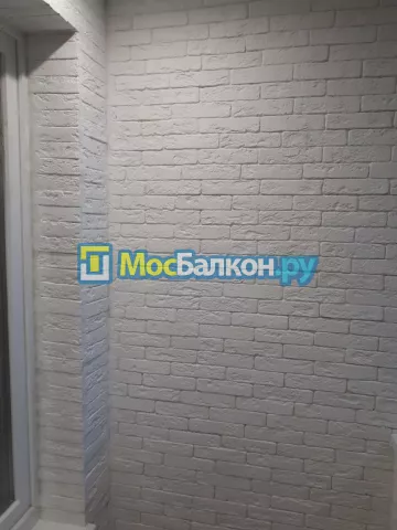Цена на отделку лоджии декоративным камнем в Москве
