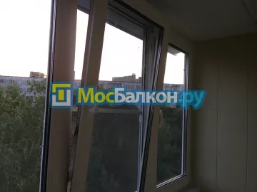 Отделка балкона и лоджии пластиковыми ПВХ панелями в Раменском от компании МосБалкон