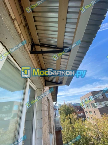 Крыша на балконе в Раменском монтаж и ремонт по выгодной цене от МосБалкон