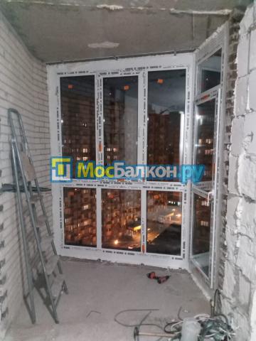Остекление лоджии от пола пластиковыми окнами