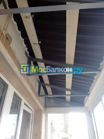 Крыша на балконе в Раменском монтаж и ремонт по выгодной цене от МосБалкон