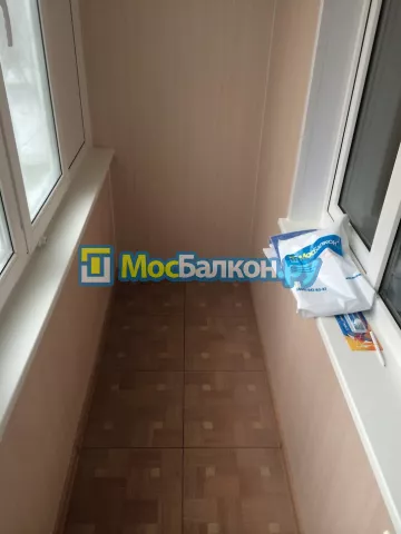 Отделка балкона и лоджии пластиковыми ПВХ панелями в Раменском от компании МосБалкон