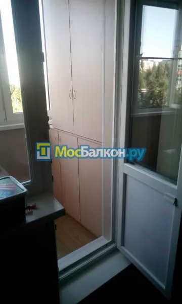 Шкаф на балкон купить в Раменском на заказ недорого от МосБалкон