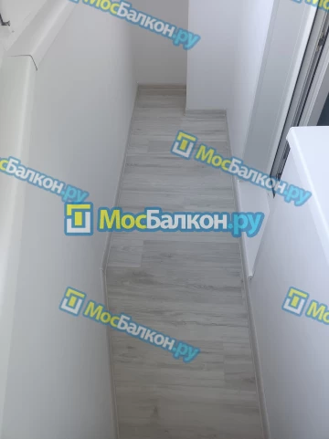 Отделка балкона и лоджии пластиковыми ПВХ панелями в Раменском от компании МосБалкон